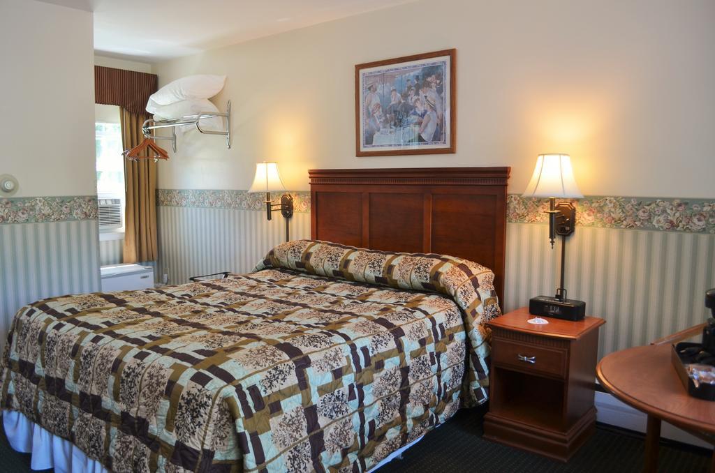 Maple Terrace Motel 3*
