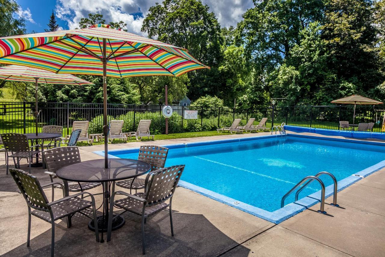 Maple Terrace Motel 3*